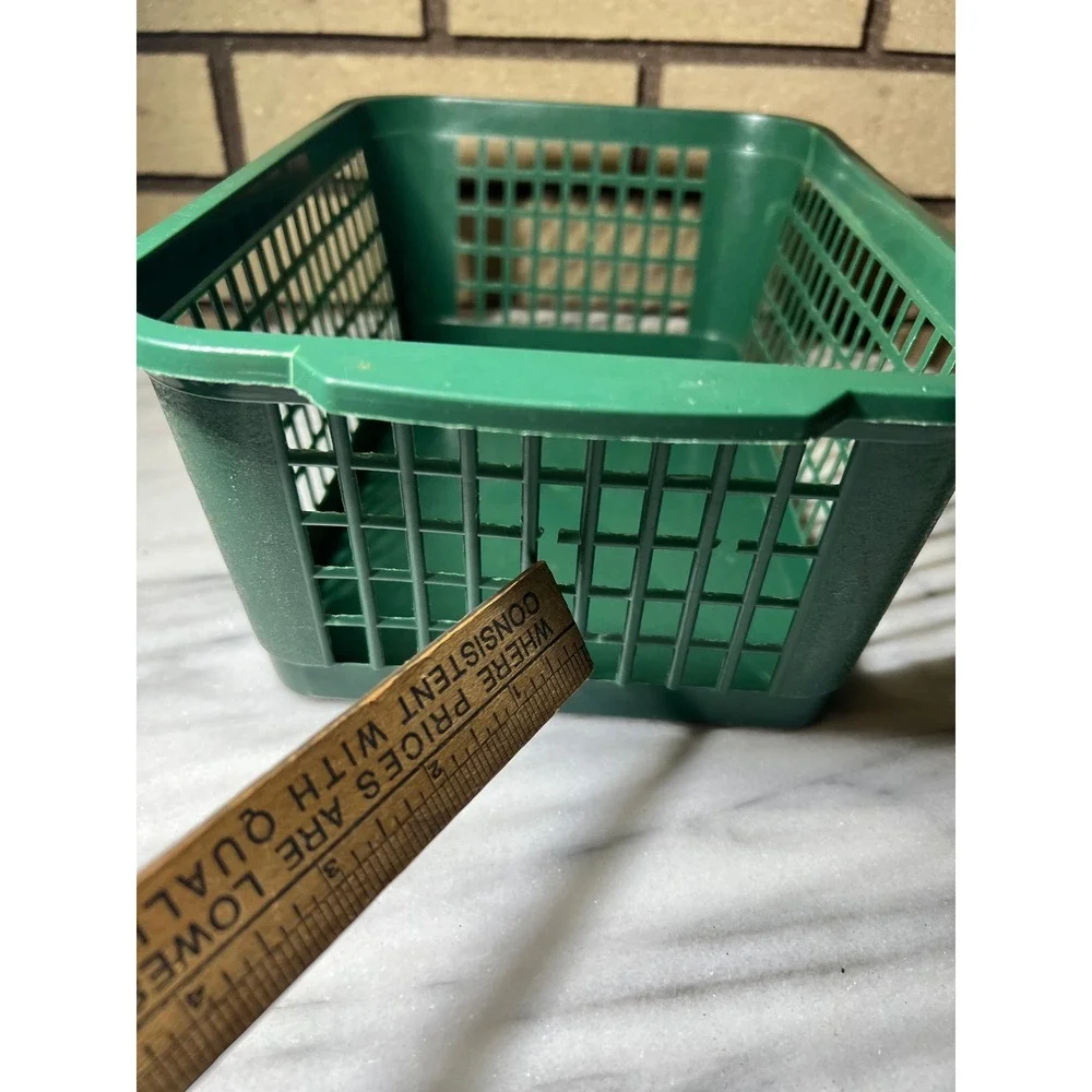 VTG Gensini Hunter Green Plastic Storage Basket Dorm Room Organizer Small  Tote